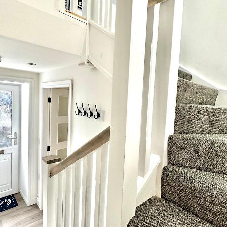 Central, Stylish - 2 Bed Property, The Stable @ Warrenfield, Free Wifi & Parking Islas Orcadas Exterior foto